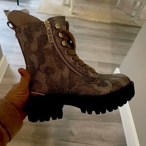 Guess platform sparkly boot, size 6M. Never worn.